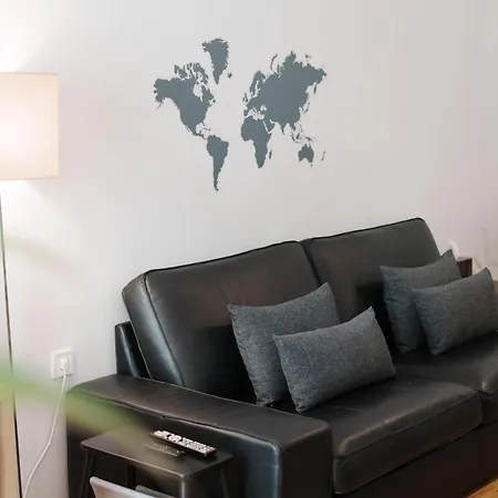 Spacious 82 M2 Two Bedroom Classy Near Center *